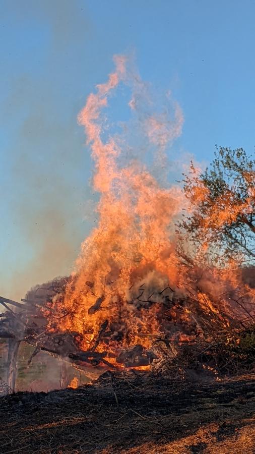 Osterfeuer 2022-1-2
